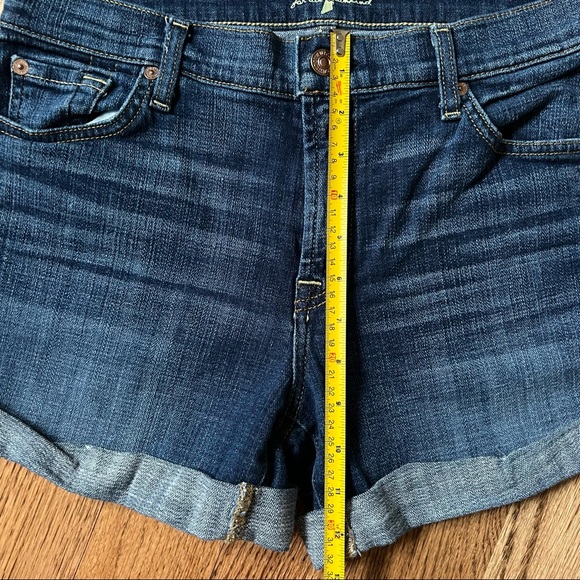 EUC 7 For All Mankind Roll Up Denim shorts - Picture 10 of 16